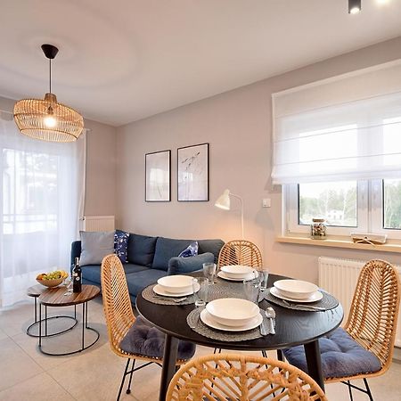 E-Apartament Nad Morzem Apartamentuj Mielno  Exteriör bild