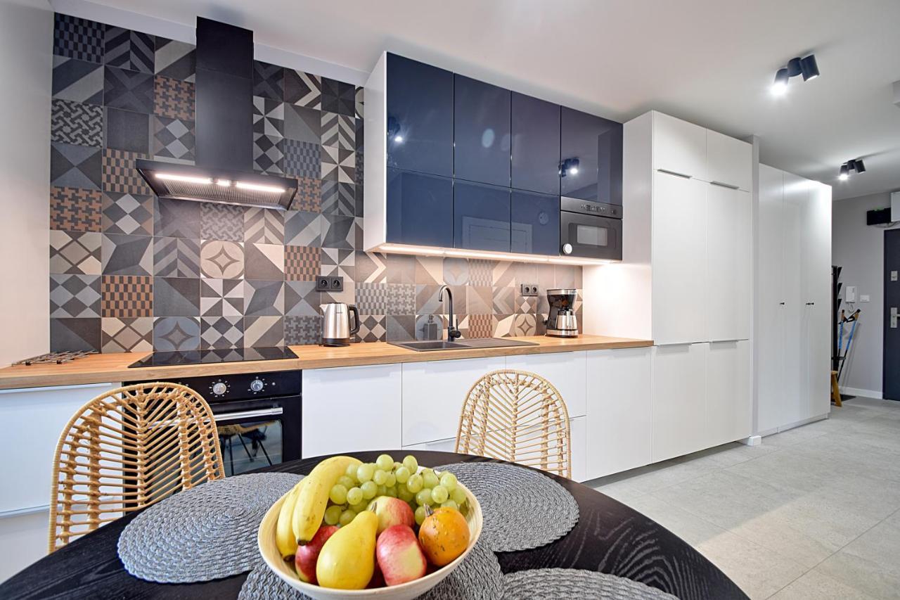 E-Apartament Nad Morzem Apartamentuj Mielno  Exteriör bild